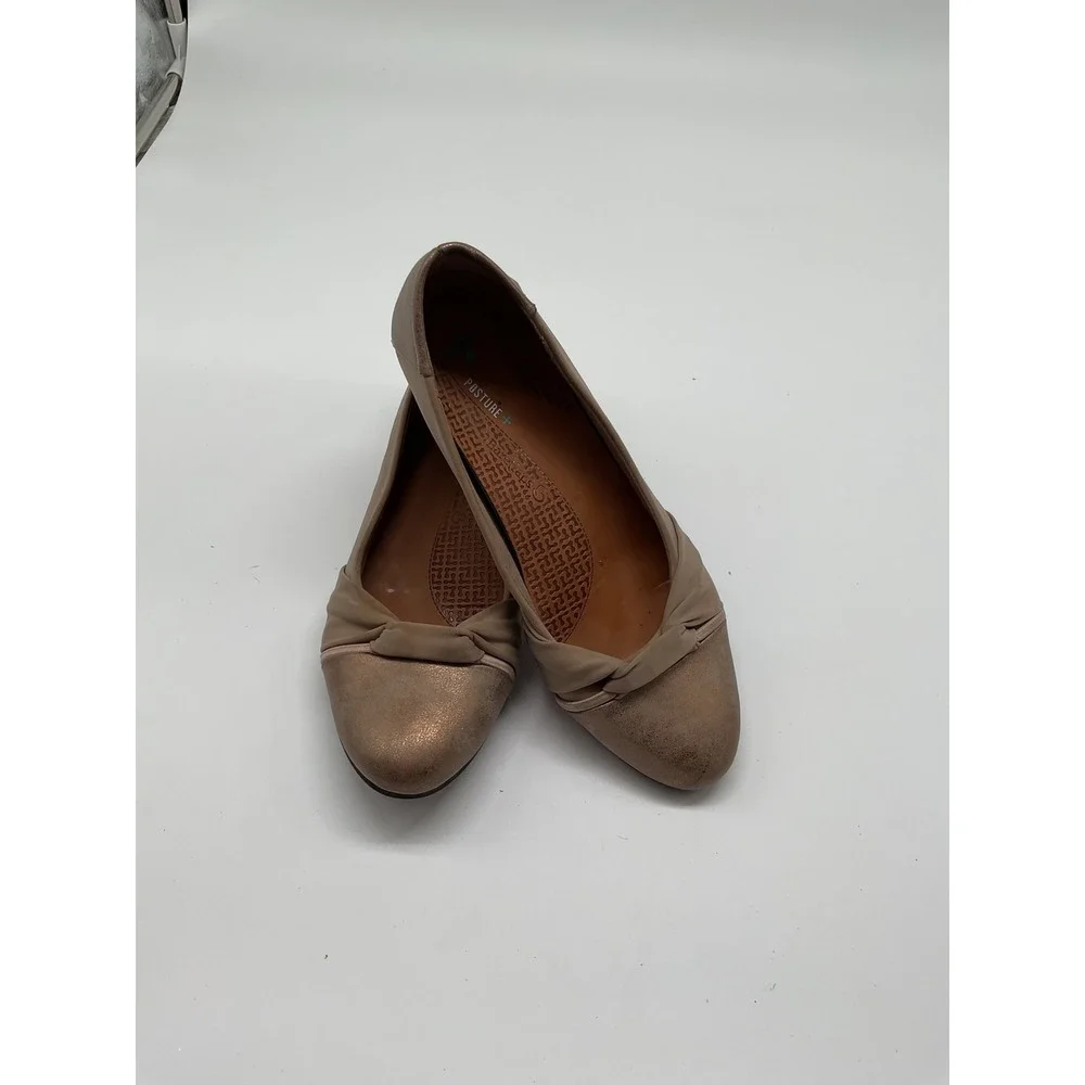 Comfortiva Flats Dress Shoes‎ Comfort Posture+ Knot Detail Beige Size 8